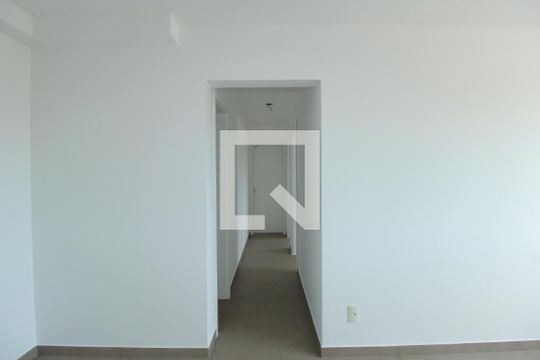 Corredor de apartamento para alugar com 2 quartos, 66m² em Humaitá, Porto Alegre