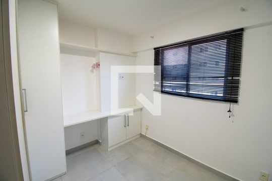 Quarto 1 de apartamento para alugar com 2 quartos, 50m² em Taguatinga, Brasília