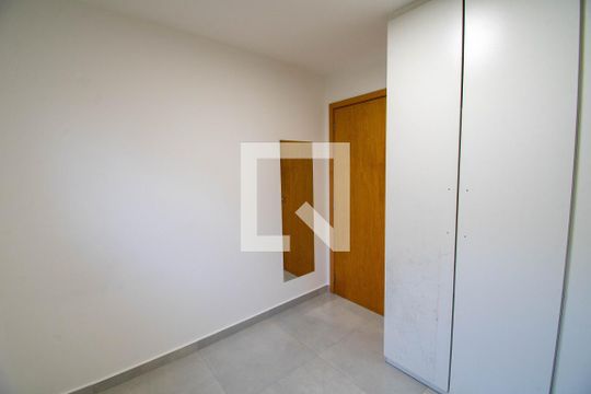 Quarto 1 de apartamento para alugar com 2 quartos, 50m² em Taguatinga, Brasília