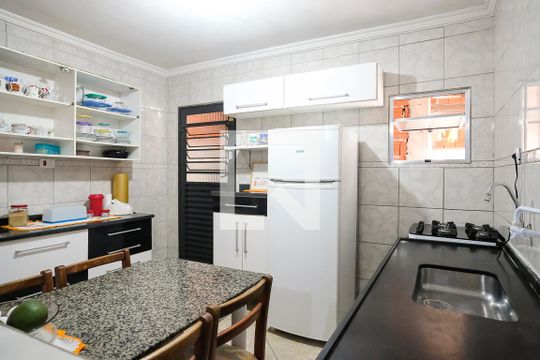 Cozinha de casa à venda com 3 quartos, 320m² em Nova Gerti, São Caetano do Sul