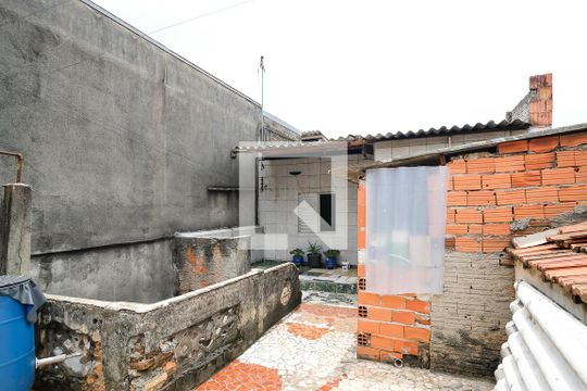 Quintal de casa à venda com 3 quartos, 320m² em Nova Gerti, São Caetano do Sul