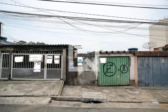 Fachada da Casa de casa à venda com 3 quartos, 320m² em Nova Gerti, São Caetano do Sul