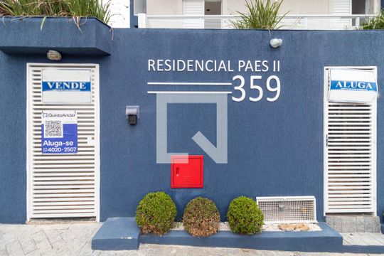 Fachada com a Plaquinha Instalada de apartamento à venda com 2 quartos, 50m² em Vila Esperança, São Paulo