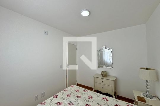 Quarto 2 de apartamento para alugar com 2 quartos, 48m² em Vargem Pequena, Rio de Janeiro