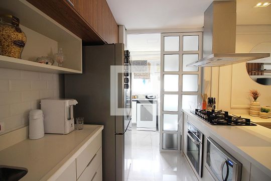 Cozinha de apartamento à venda com 3 quartos, 107m² em Vila Suzana, São Bernardo do Campo