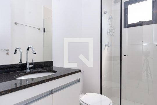 Banheiro de apartamento para alugar com 1 quarto, 26m² em Perdizes, São Paulo