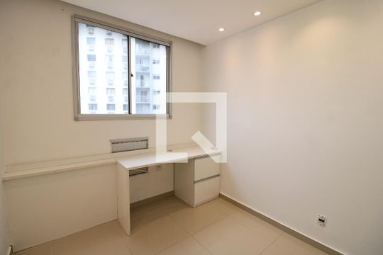 Quarto 1 de apartamento para alugar com 2 quartos, 59m² em Barra da Tijuca, Rio de Janeiro