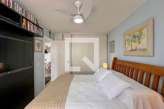 Quarto 1 de apartamento à venda com 2 quartos, 75m² em Campo Belo, São Paulo