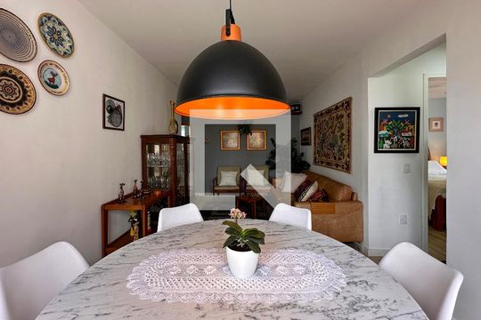 Sala de apartamento à venda com 2 quartos, 75m² em Campo Belo, São Paulo