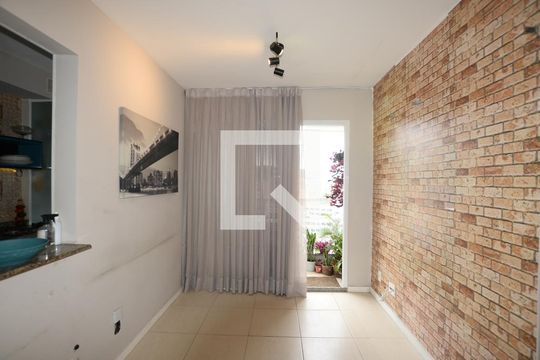 Apartamento à venda com 2 quartos, 50m² em Madureira, Rio de Janeiro