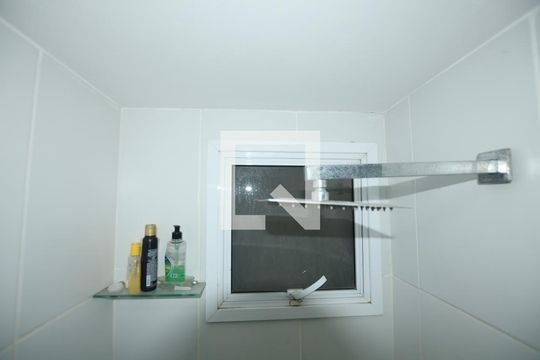 Banheiro Social de apartamento à venda com 2 quartos, 50m² em Madureira, Rio de Janeiro