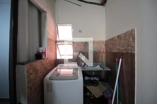 Area de Serviço de casa para alugar com 2 quartos, 90m² em Jardim Leblon, Belo Horizonte