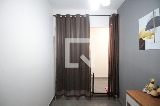 Hall de casa para alugar com 2 quartos, 90m² em Jardim Leblon, Belo Horizonte