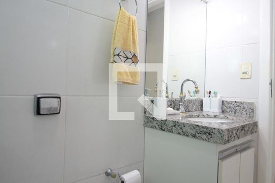 Banheiro Social de casa à venda com 4 quartos, 220m² em Canaã, Belo Horizonte