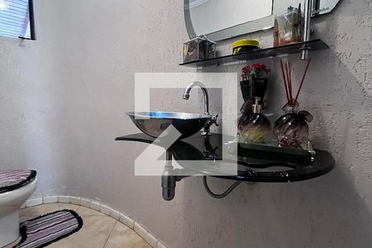 Banheiro de casa à venda com 4 quartos, 352m² em Parque Taquaral, Campinas