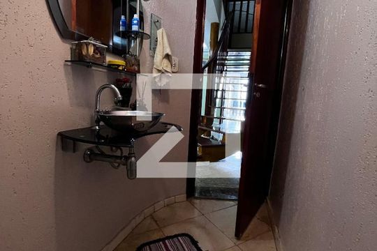Banheiro de casa à venda com 4 quartos, 352m² em Parque Taquaral, Campinas