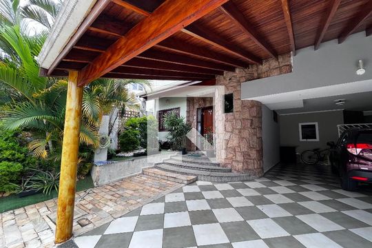 Área comum de casa à venda com 4 quartos, 352m² em Parque Taquaral, Campinas