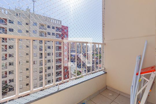 Sacada de apartamento para alugar com 2 quartos, 60m² em Bussocaba, Osasco