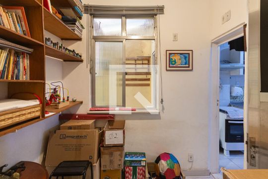 Quarto de Serviço de apartamento à venda com 3 quartos, 75m² em Maracanã, Rio de Janeiro