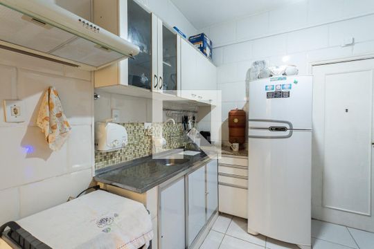 Cozinha de apartamento à venda com 3 quartos, 75m² em Maracanã, Rio de Janeiro
