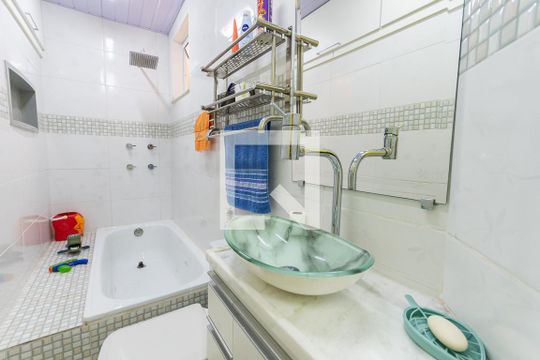 Banheiro Suíte de apartamento à venda com 3 quartos, 75m² em Maracanã, Rio de Janeiro