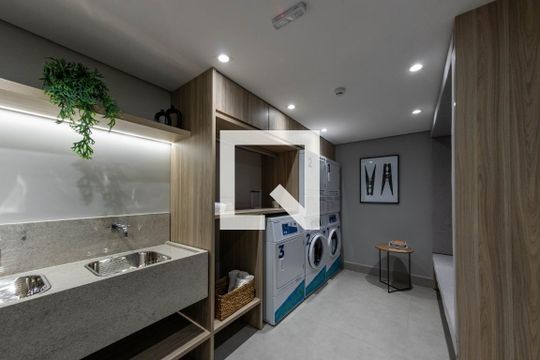 Área comum - Lavanderia de kitnet/studio para alugar com 1 quarto, 30m² em Jardim Independência , São Paulo