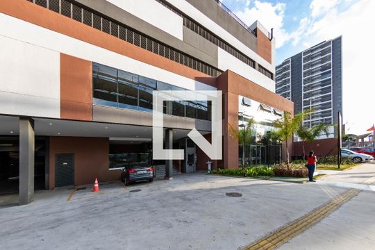 Fachada de kitnet/studio para alugar com 1 quarto, 30m² em Jardim Independência , São Paulo