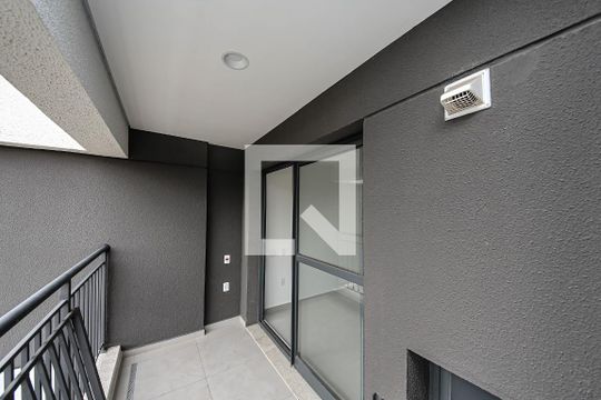 Varanda de kitnet/studio para alugar com 1 quarto, 30m² em Jardim Independência , São Paulo