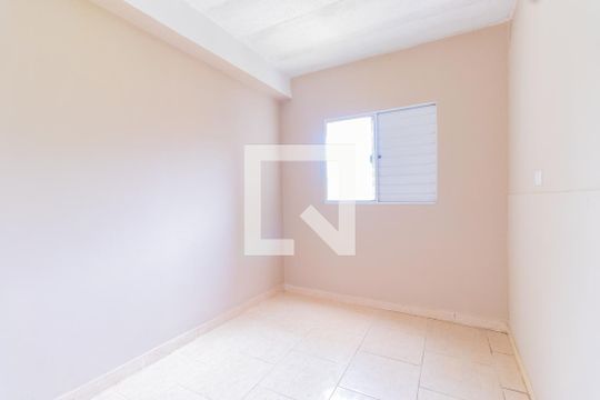 Quarto de casa para alugar com 1 quarto, 35m² em Vila Erna, São Paulo