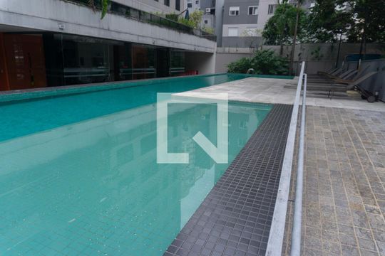Área comum - Piscina de kitnet/studio para alugar com 1 quarto, 74m² em Bela Vista, São Paulo
