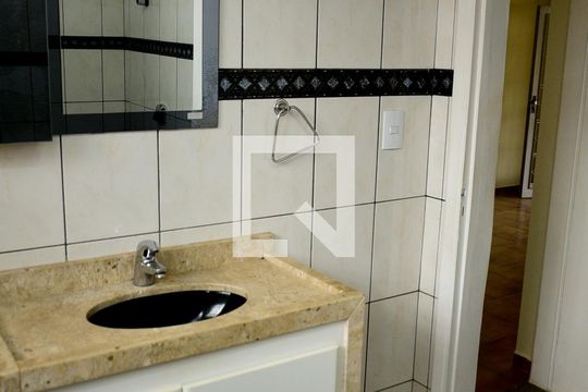 Banheiro de casa à venda com 3 quartos, 200m² em Vila Zilda Natel, Sumaré