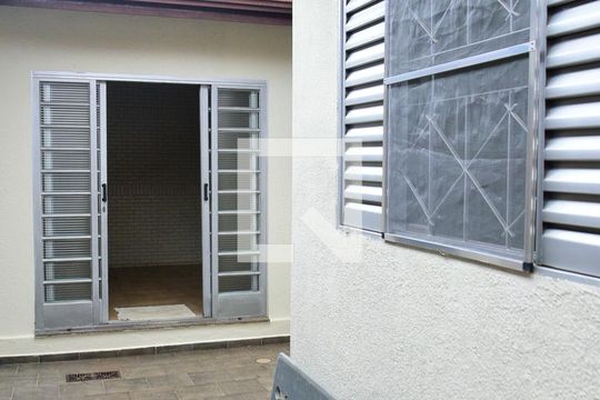 Área Externa de casa à venda com 3 quartos, 200m² em Vila Zilda Natel, Sumaré