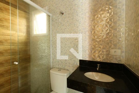 Banheiro de apartamento à venda com 2 quartos, 45m² em Jardim Progresso, Santo André