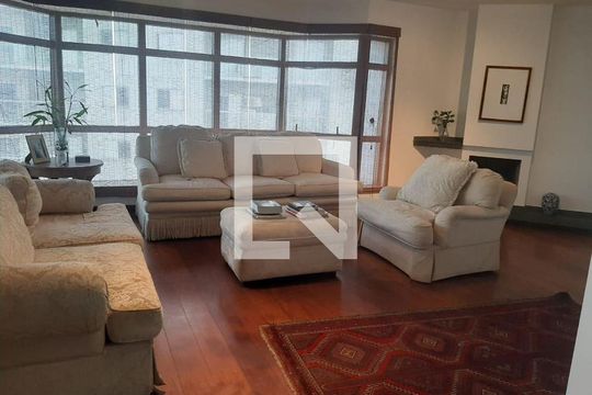 Apartamento à venda com 4 quartos, 181m² em Itaim Bibi, São Paulo