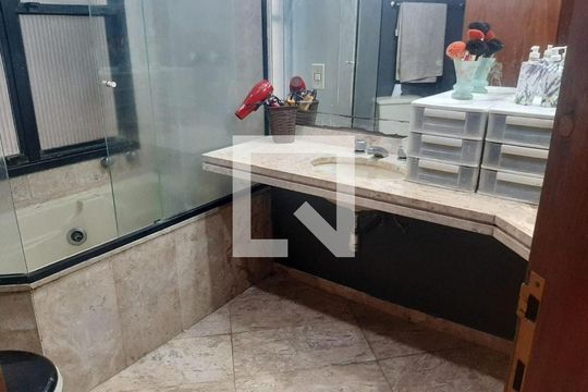 Apartamento à venda com 4 quartos, 181m² em Itaim Bibi, São Paulo