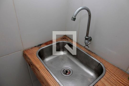 Cozinha de apartamento para alugar com 1 quarto, 30m² em Centro Histórico, Porto Alegre