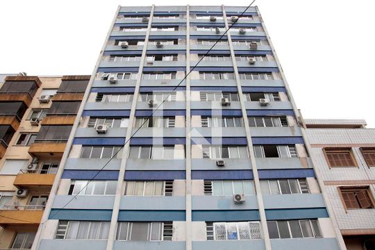Fachada de apartamento para alugar com 1 quarto, 30m² em Centro Histórico, Porto Alegre