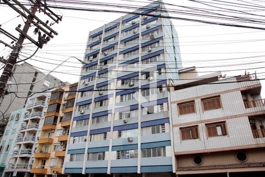 Fachada de apartamento para alugar com 1 quarto, 30m² em Centro Histórico, Porto Alegre