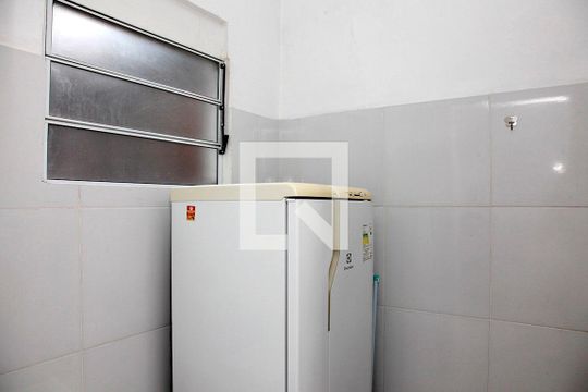 Cozinha de apartamento para alugar com 1 quarto, 30m² em Centro Histórico, Porto Alegre