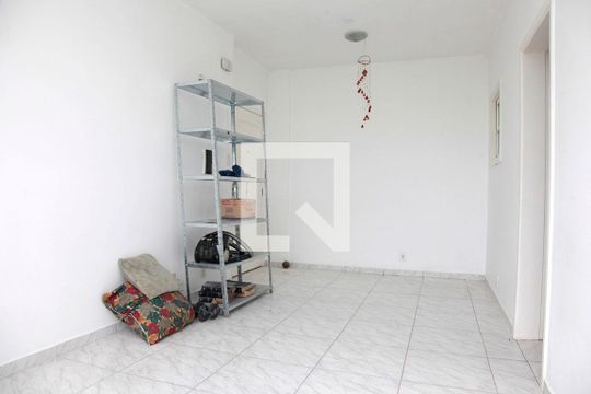 Sala/Quarto de apartamento para alugar com 1 quarto, 30m² em Centro Histórico, Porto Alegre