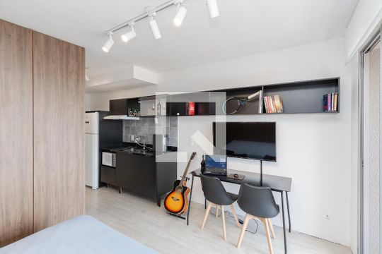 Kitnet/Studio à venda com 1 quarto, 24m² em Santo Amaro, São Paulo