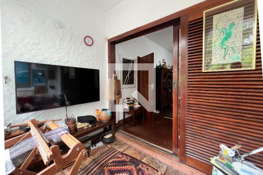 Varanda de casa à venda com 4 quartos, 480m² em Jardim Luzitania, São Paulo