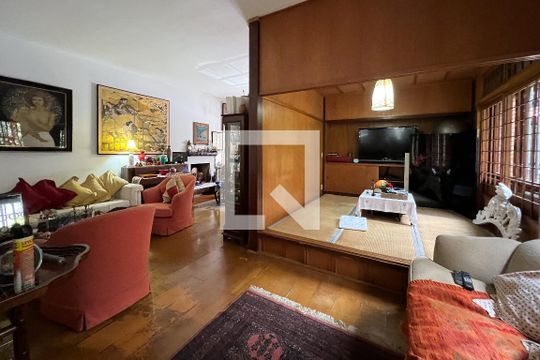 Casa à venda com 4 quartos, 480m² em Jardim Luzitania, São Paulo