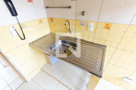 Cozinha de apartamento à venda com 2 quartos, 48m² em Jardim Peri, São Paulo