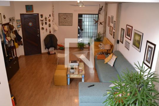 Sala de casa à venda com 4 quartos, 235m² em Rudge Ramos, São Bernardo do Campo