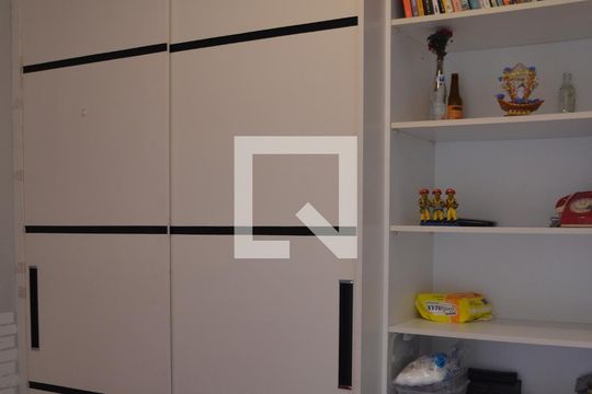 Suite 1 de casa à venda com 4 quartos, 235m² em Rudge Ramos, São Bernardo do Campo