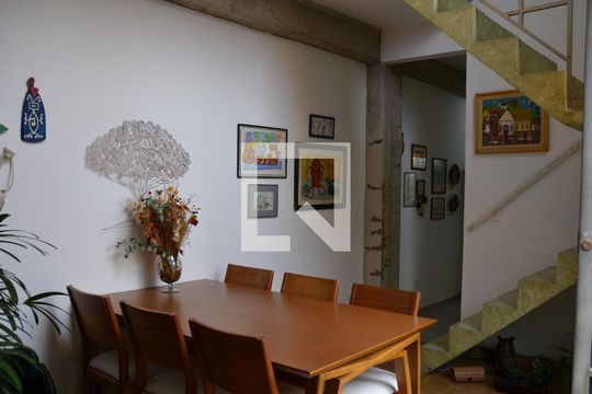 Sala de casa à venda com 4 quartos, 235m² em Rudge Ramos, São Bernardo do Campo