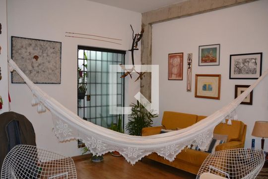 Sala de casa à venda com 4 quartos, 235m² em Rudge Ramos, São Bernardo do Campo