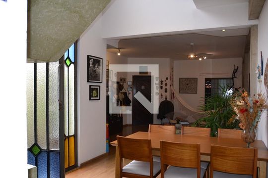 Sala de casa à venda com 4 quartos, 235m² em Rudge Ramos, São Bernardo do Campo