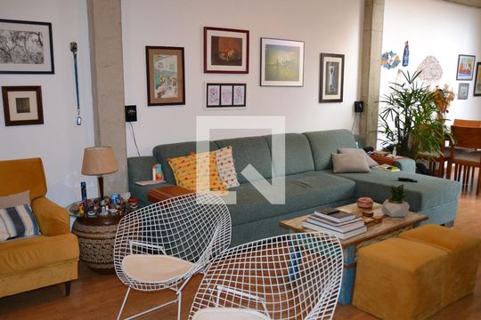 Sala de casa à venda com 4 quartos, 235m² em Rudge Ramos, São Bernardo do Campo